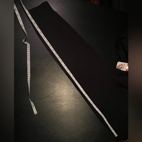 Reebok Classic Delta CVC Fleece Black Pullover Hoodie - Picture 11 of 12